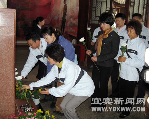 南北同祭 宜賓東北兩地清明祭奠趙一曼(圖4)