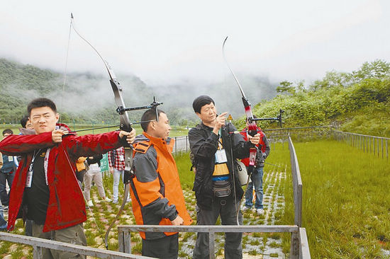 盛夏旅游，上山下水(圖1)